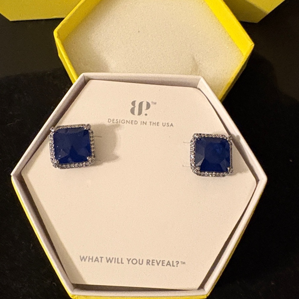 Bomb Party Lab created Sapphire Blue Stud Earrings Rhodium Plating fused Quartz